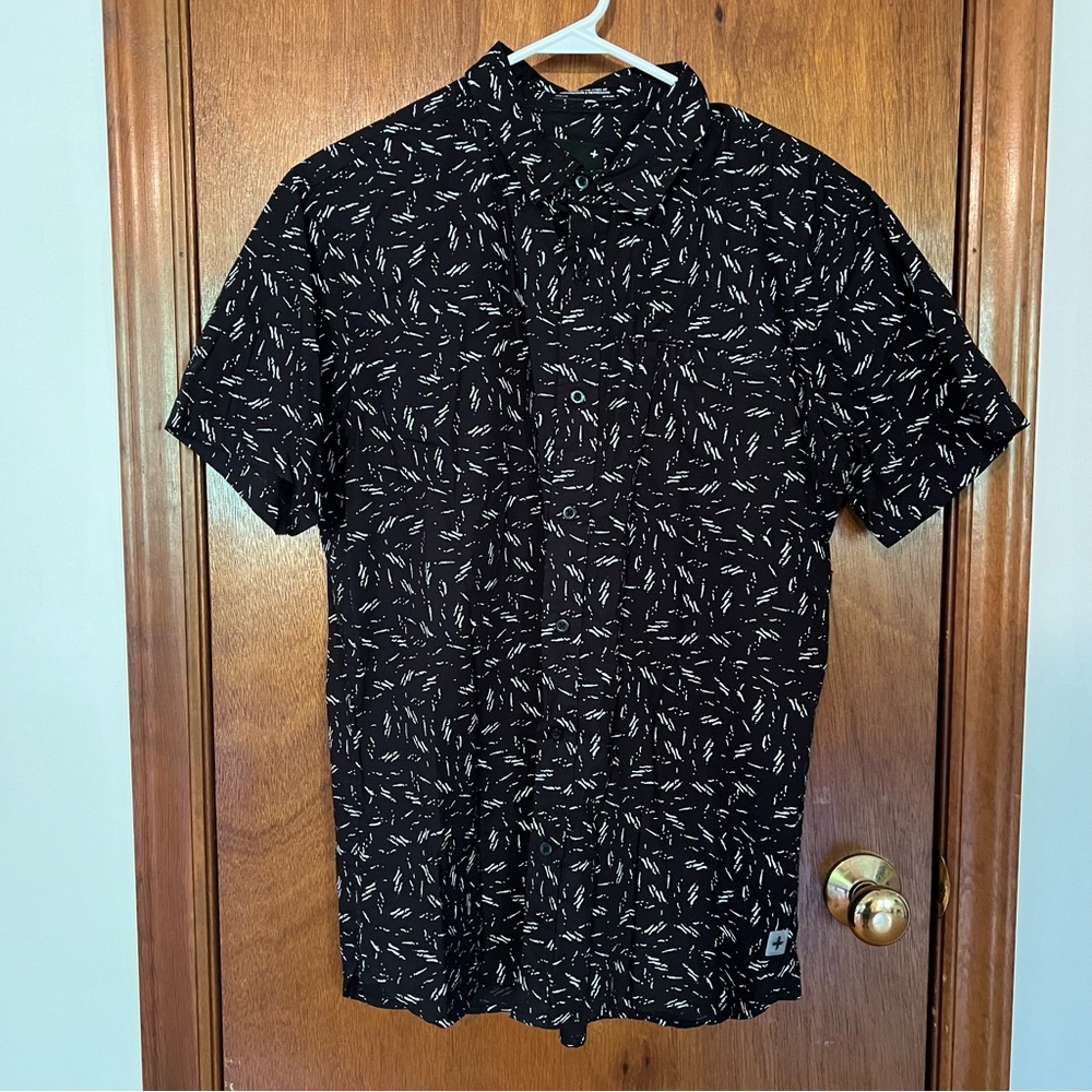 Tavik Black and White Patterned Men's Button Down Short Sleeve Shirt Medium